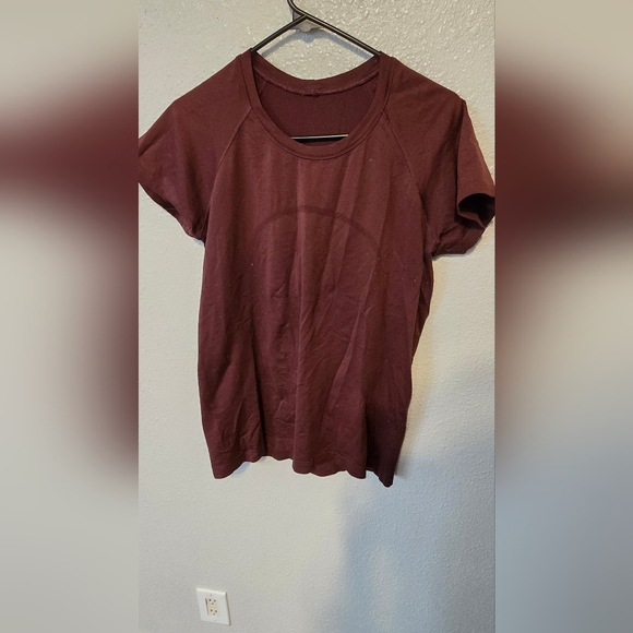 Lululemon Swiftly Tech Short-Sleeve Shirt - Picture 2 of 5